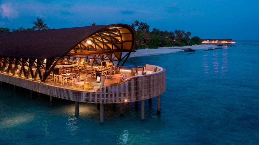 The Westin Maldives Miriandhoo Resort - Hotéis - Turvicam